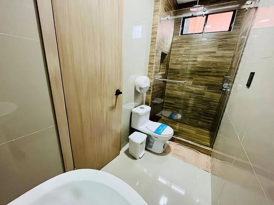 Departamento 2 Habitaciones Con Balcon A 10Min Consulado Americano Guayaquil 0*,