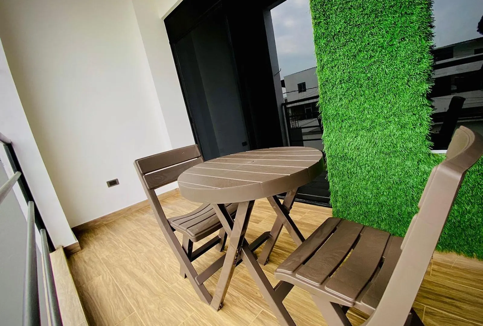 Departamento 2 Habitaciones Con Balcon A 10Min Consulado Americano Guayaquil